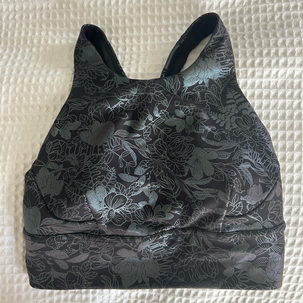 NWOT Lululemon Sports Bra